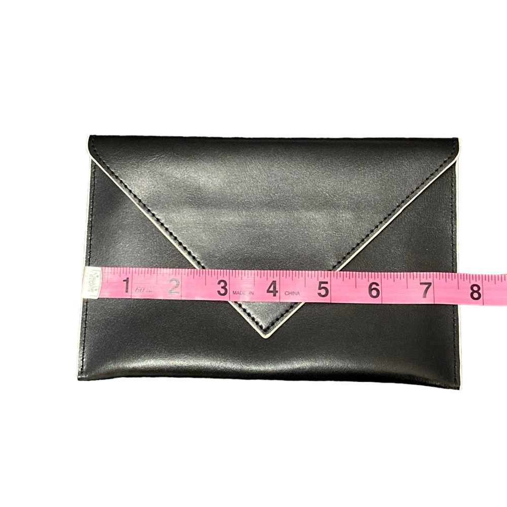 Black leather photograph envelope. Measures 5x7.5 inches. VGUC - Picture 5 of 6
